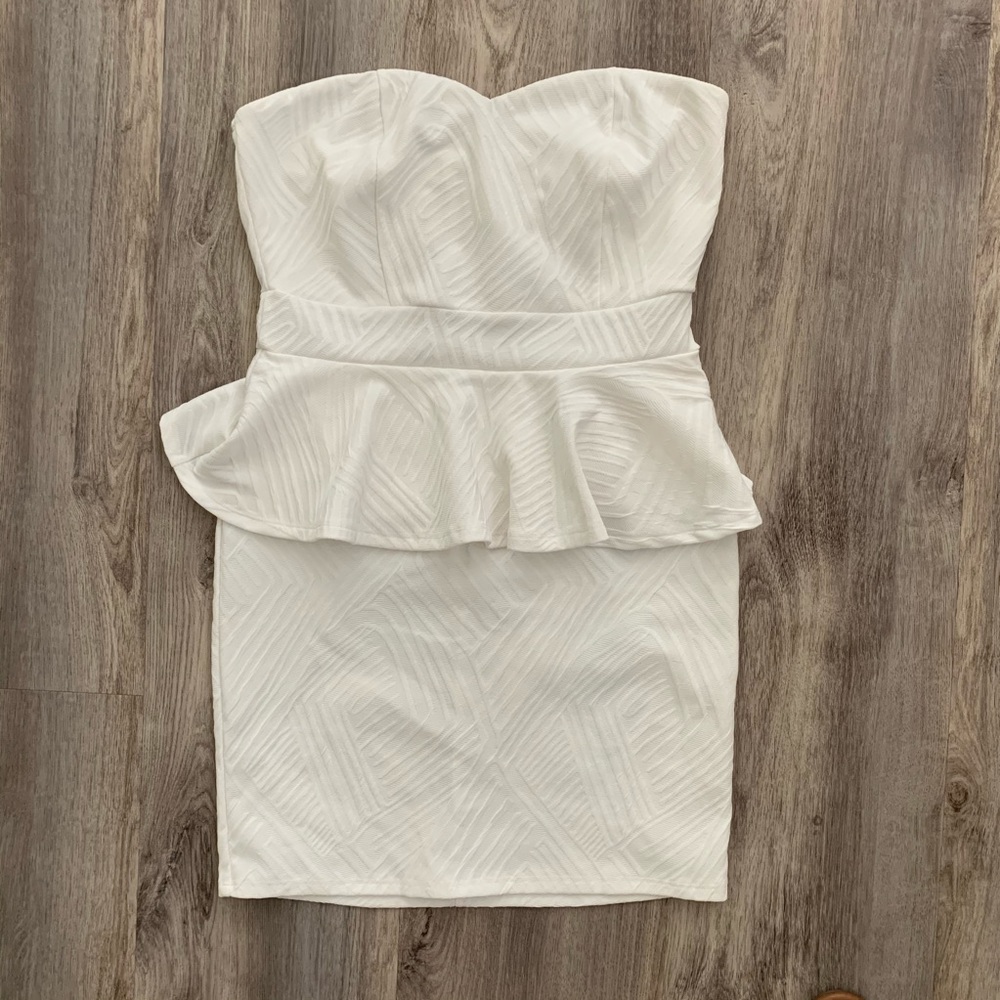Charlotte Russe Strapless Peplum Dress Sz L